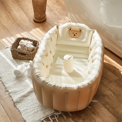 Opblaasbaar babybadje met antislipbodem