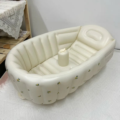 Opblaasbaar babybadje met antislipbodem