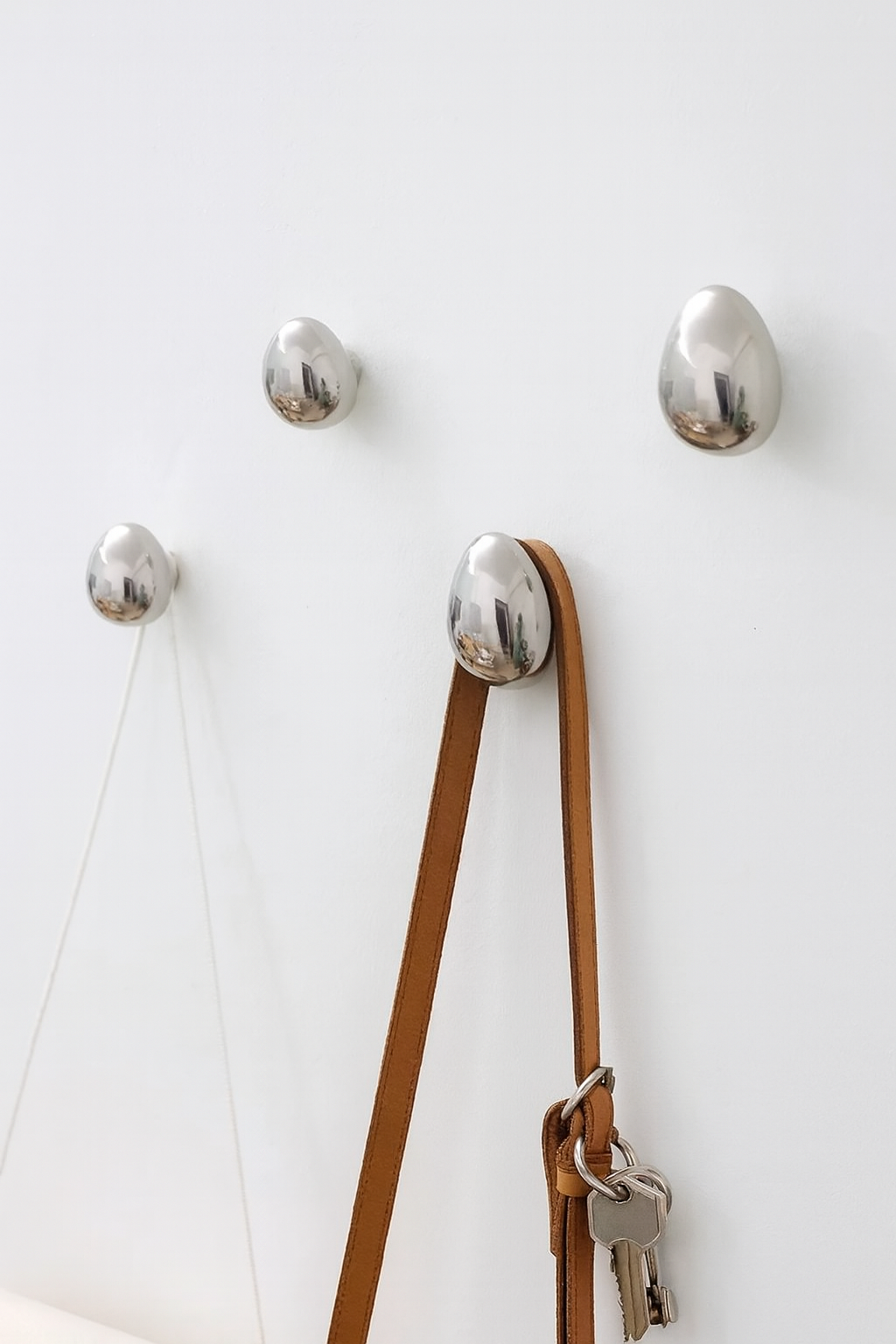 Keramische wandhaken met chroom raindrop design