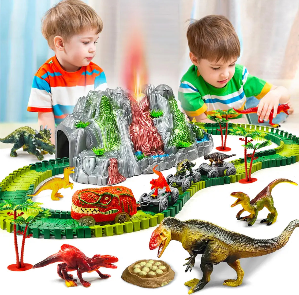 Flexibele dinosaurus racebaan met looping en elektrische auto's