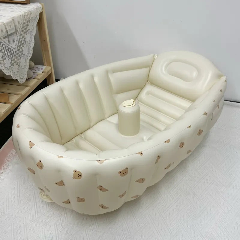 Opblaasbaar babybadje met antislipbodem
