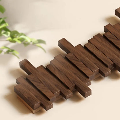 Houten wandkapstok met opklapbare magnetische haken