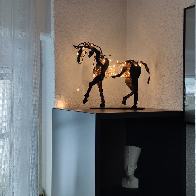 Metalen paardenbeeld sculptuur voor interieurdecoratie