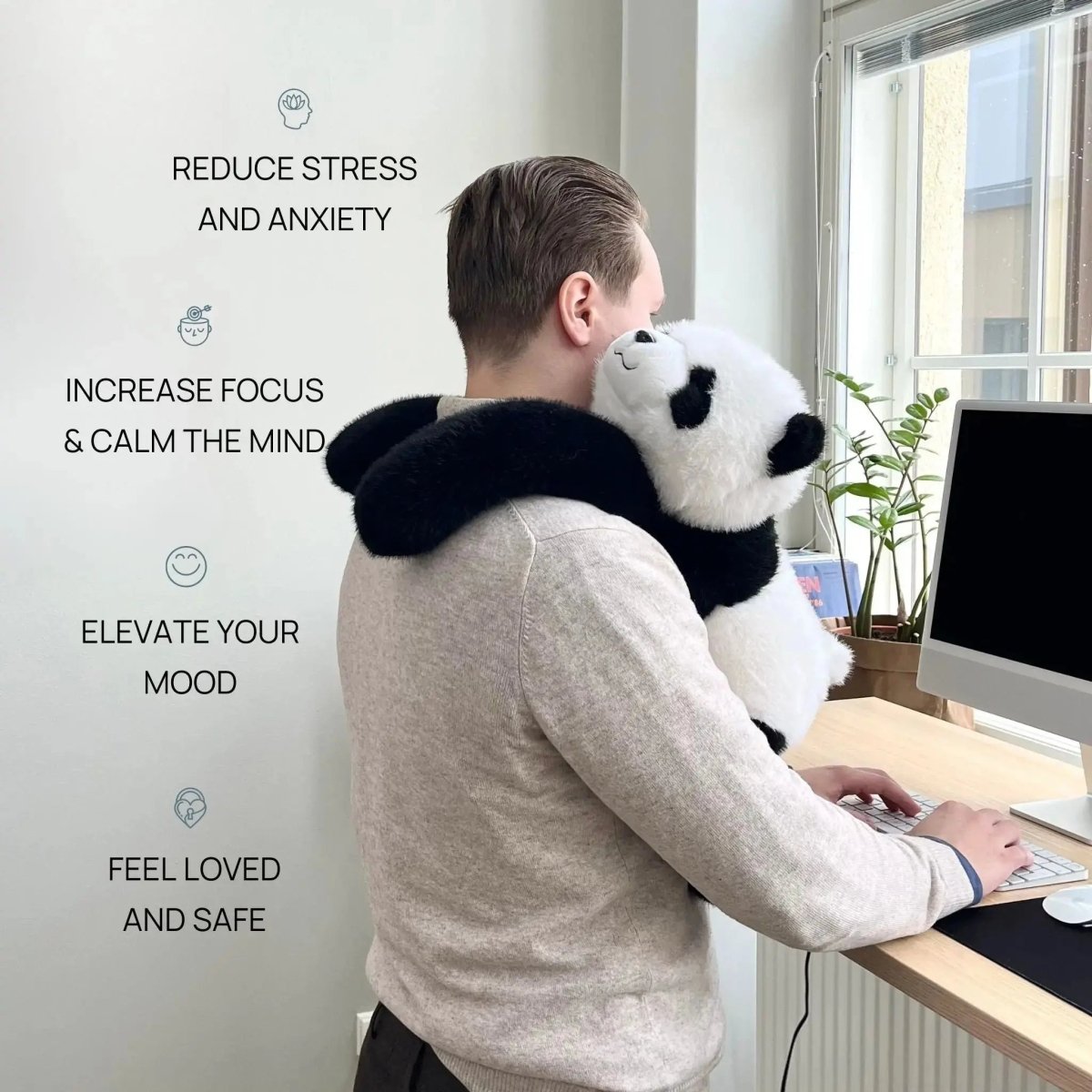 Pluche knuffeldier met lange armen en imitatiebont