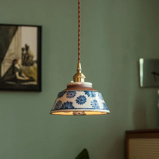 Keramieken hanglamp met handgeschilderd bloemdessin