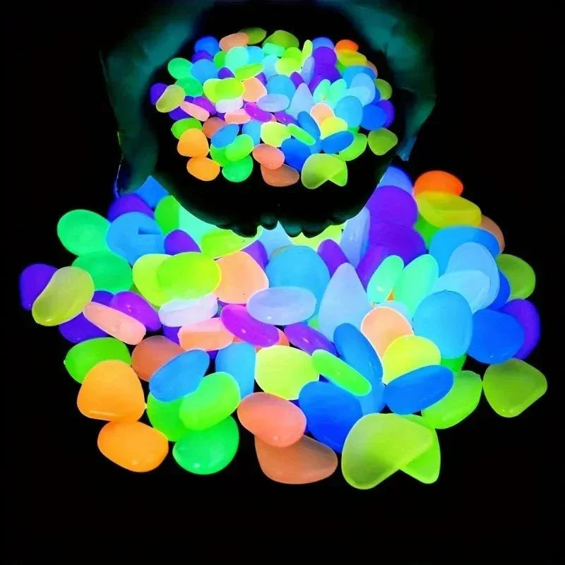 Lichtgevende tuinstenen voor tuinpad en border