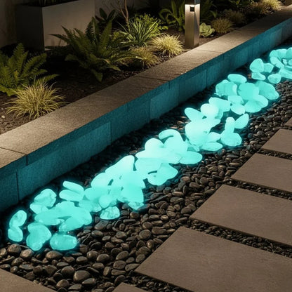 Lichtgevende tuinstenen voor tuinpad en border