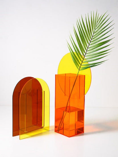 Kleurrijke acryl vaas met retro design