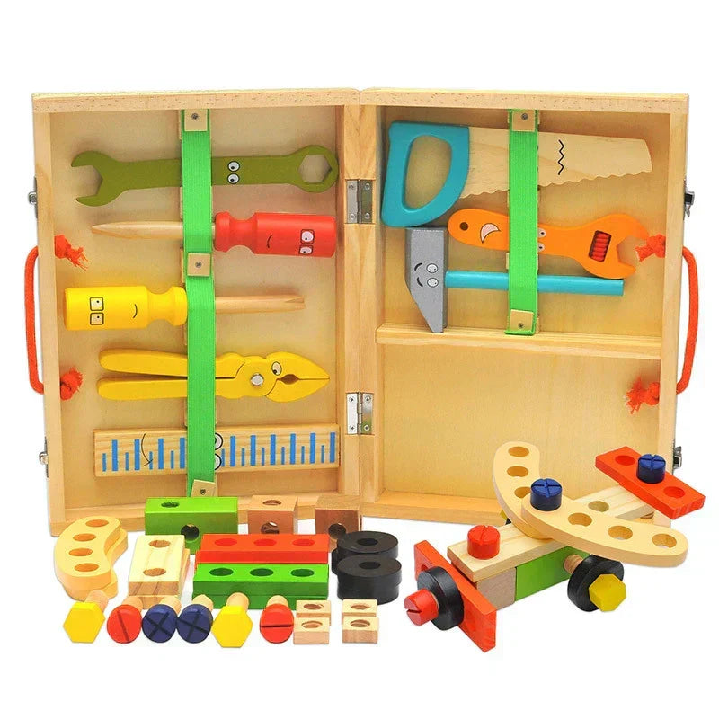 Houten gereedschapskist met montessori bouwspeelgoed