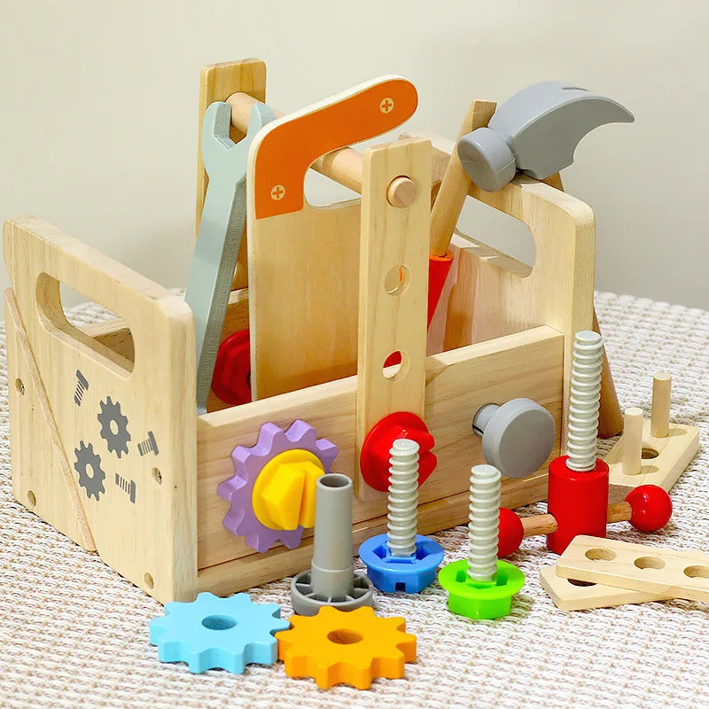 Houten gereedschapskist met montessori bouwspeelgoed