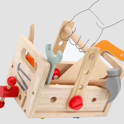 Houten gereedschapskist met montessori bouwspeelgoed