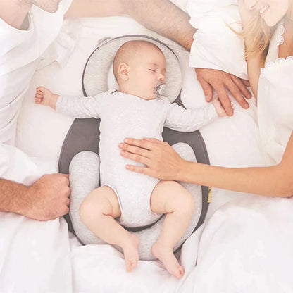 BabyEase Ergonomisch Babykussen Tegen Plat Achterhoofdje