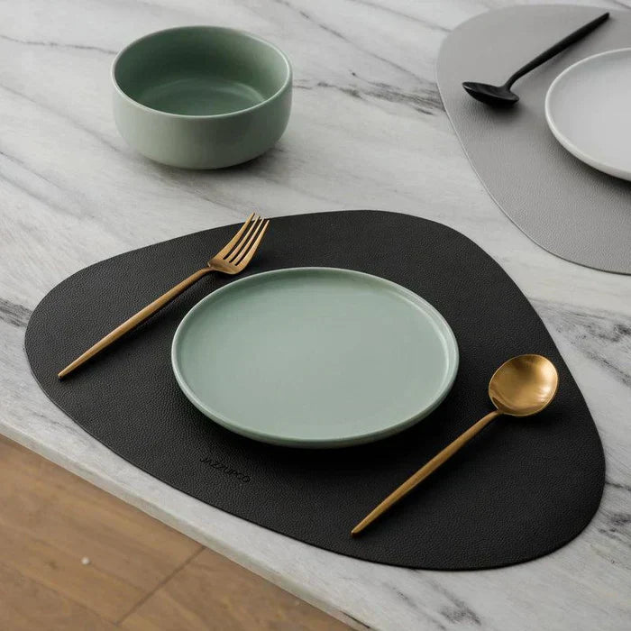 Rvs bestekset met minimalistisch design
