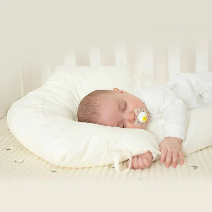Ergonomisch babykussen met ademende hoes