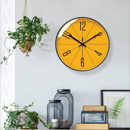 Stille wandklok met Scandinavisch design