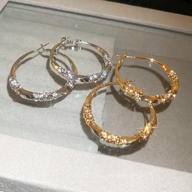 Cirkel oorbellen van 32 mm met zirkonia
