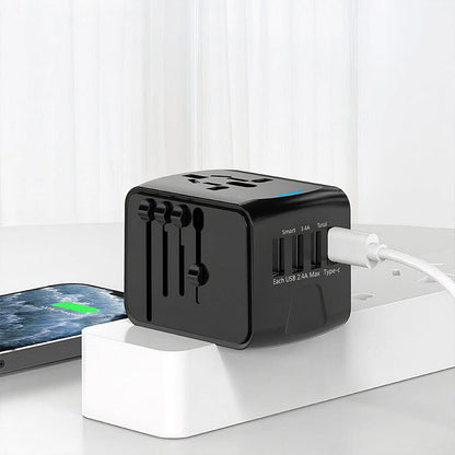 Universele reisstekker met 4 USB-poorten