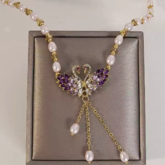 Paarse dubbele zwaan hanger ketting met fantasieparels