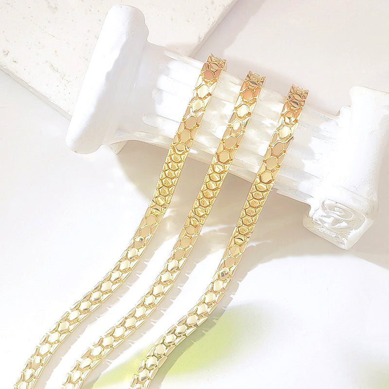 Goudkleurige ketting armband met slangenschubben patroon | LJ20548251