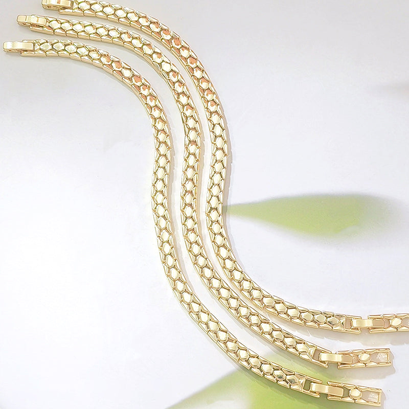 Goudkleurige ketting armband met slangenschubben patroon | LJ20548251